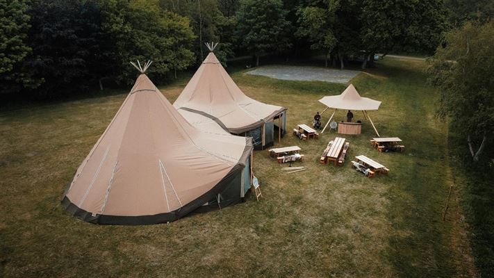 Sådan gør du din næste fest uforglemmelig med leje af festtelt